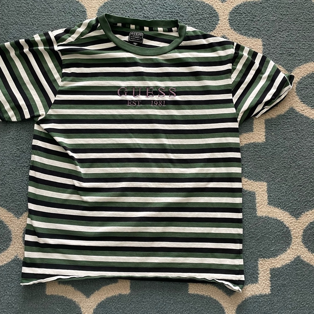 Vintage Guess T-shirt